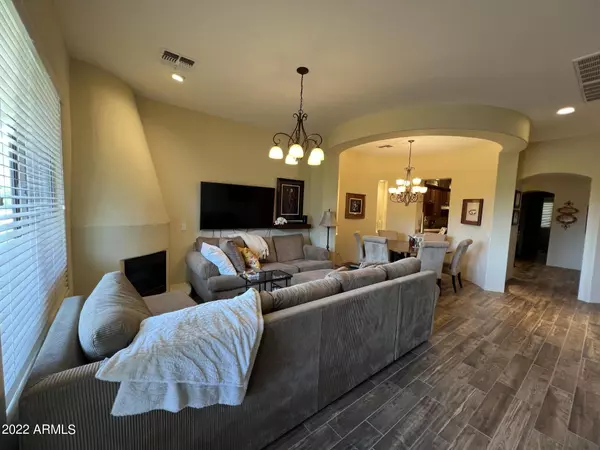 5370 S DESERT DAWN Drive #28, Gold Canyon, AZ 85118