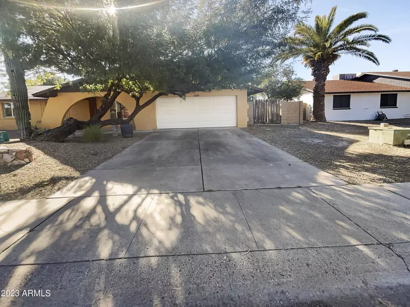 4207 W CAMPO BELLO Drive, Glendale, AZ 85308