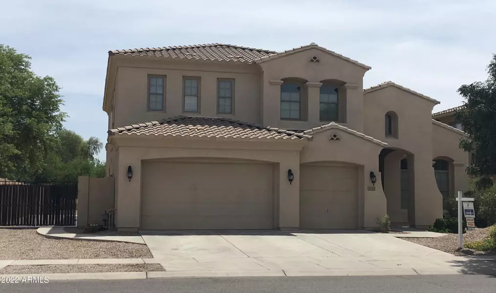 3729 S SKYLINE Drive, Gilbert, AZ 85297