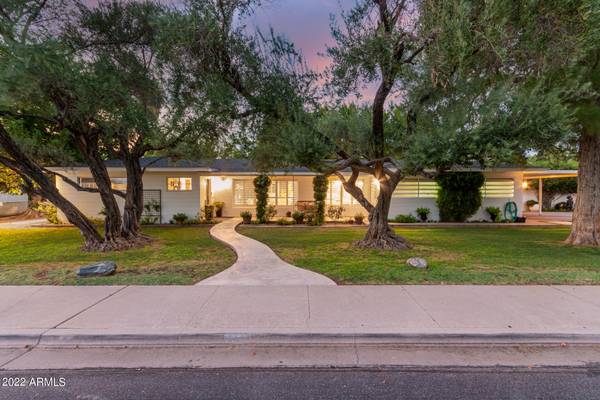 860 E 2ND Street, Mesa, AZ 85203