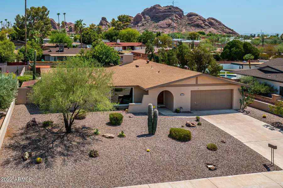 6009 E CAMBRIDGE Avenue, Scottsdale, AZ 85257