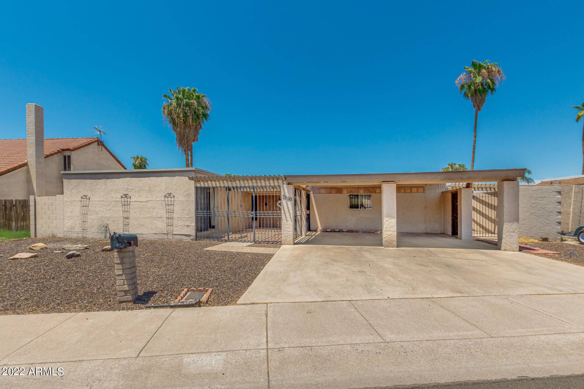 3740 W SAHUARO Drive, Phoenix, AZ 85029