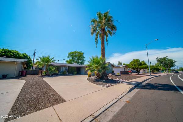 Scottsdale, AZ 85250,5826 N 86TH Street