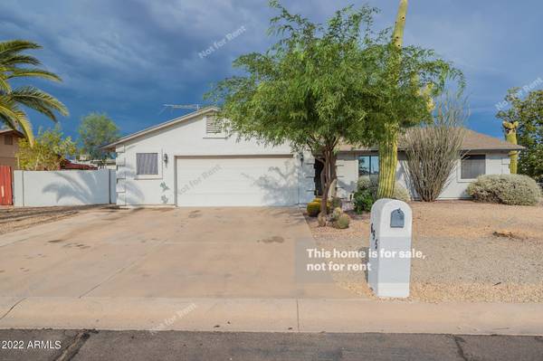 Apache Junction, AZ 85120,695 S SILVER Drive