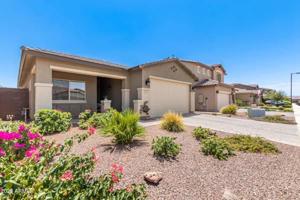 1407 W SMOKE TREE Avenue, Queen Creek, AZ 85140