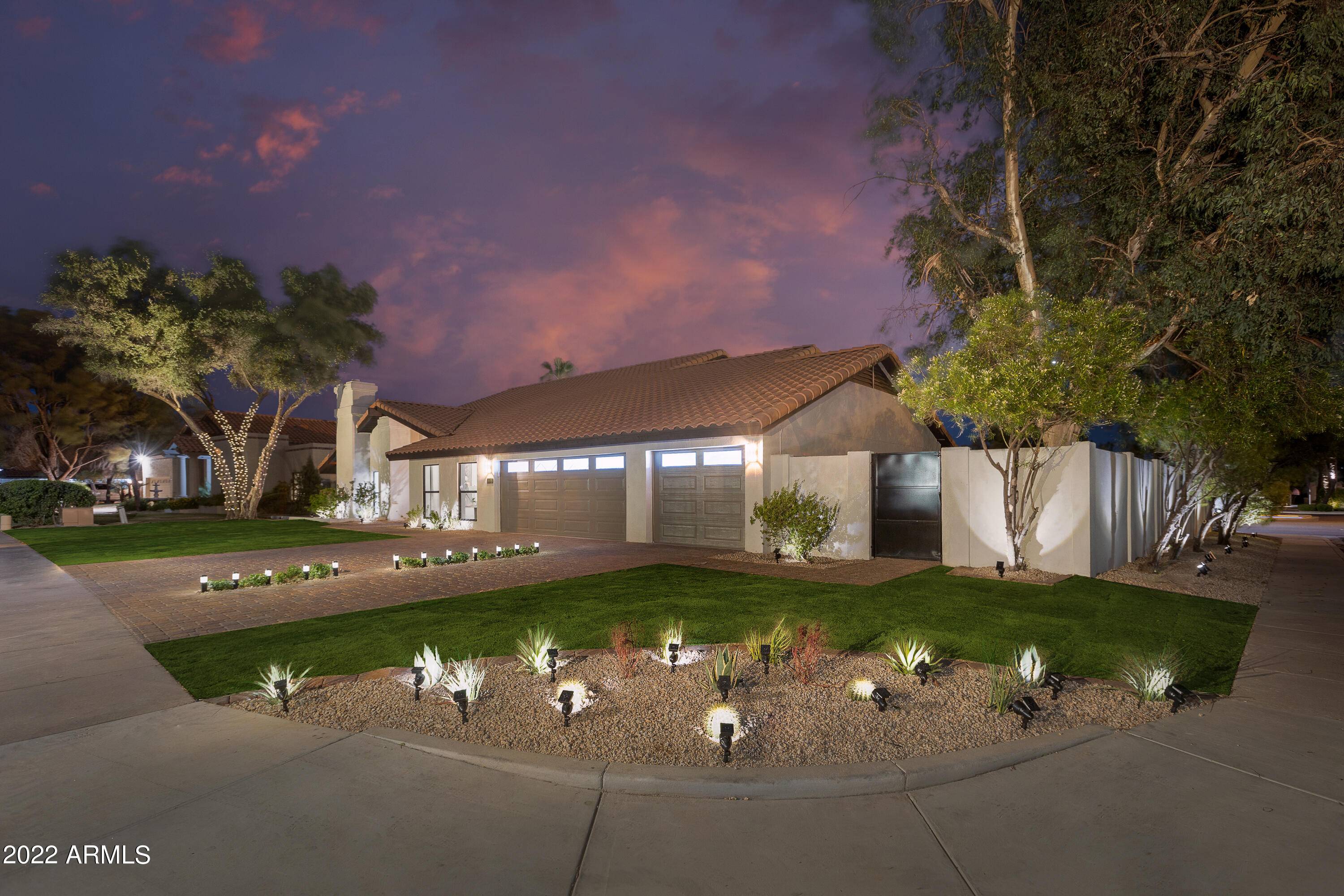 Scottsdale, AZ 85258,8675 E Thoroughbred Trail