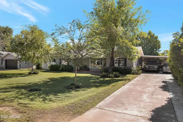 Phoenix, AZ 85013,819 W SOLANO Drive