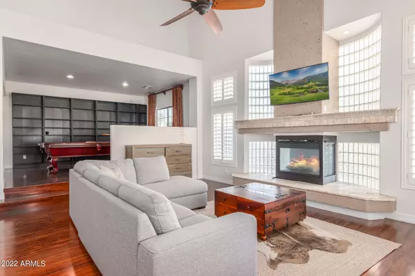 Litchfield Park, AZ 85340,13614 W COLTER Street