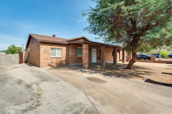 Phoenix, AZ 85042,8037 S 25TH Place