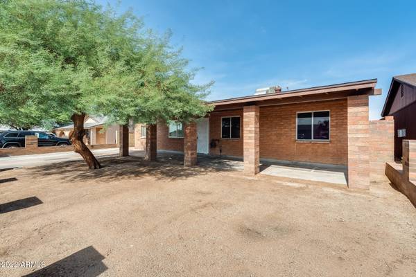 Phoenix, AZ 85042,8037 S 25TH Place