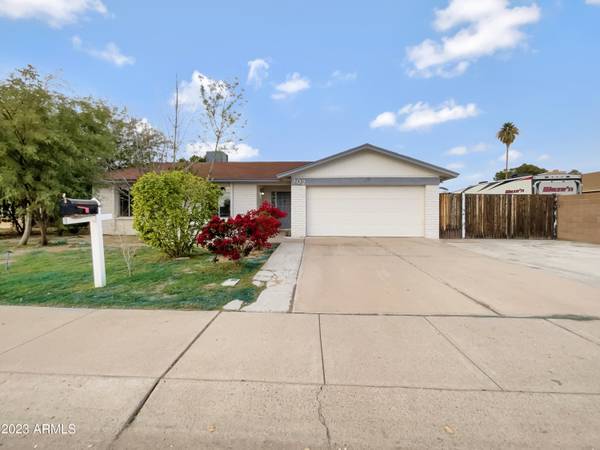 Chandler, AZ 85225,902 W BARROW Drive