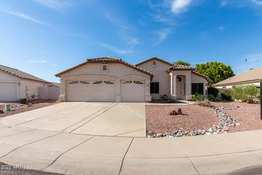 8364 W STELLA Way, Glendale, AZ 85305