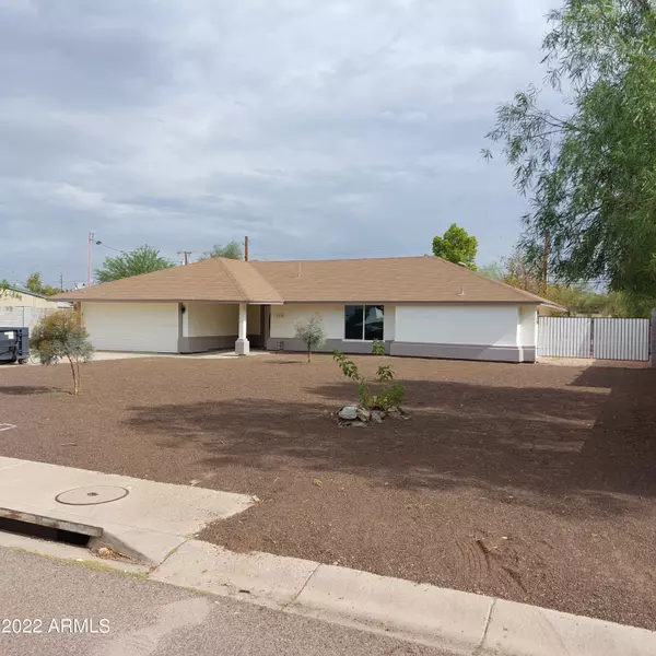 3228 E GREENWAY Lane, Phoenix, AZ 85032