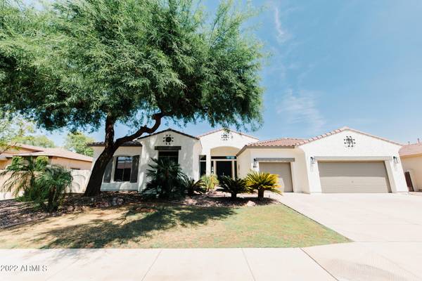 5511 S FOUR PEAKS Place, Chandler, AZ 85249