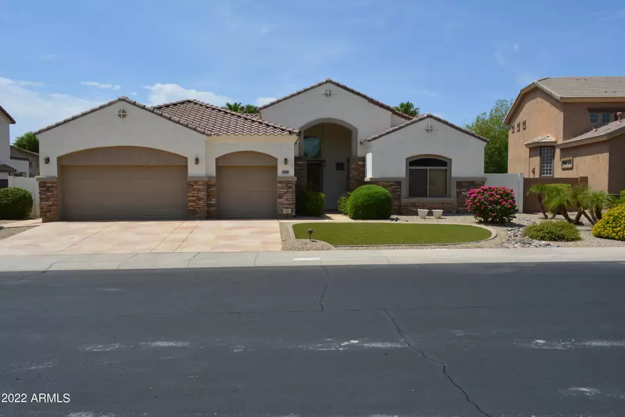 17591 W IVY Lane, Surprise, AZ 85388