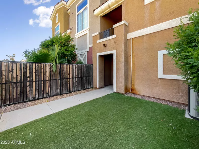 2450 W GLENROSA Avenue #38, Phoenix, AZ 85015