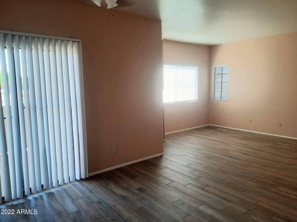 Mesa, AZ 85201,930 N MESA Drive #1098