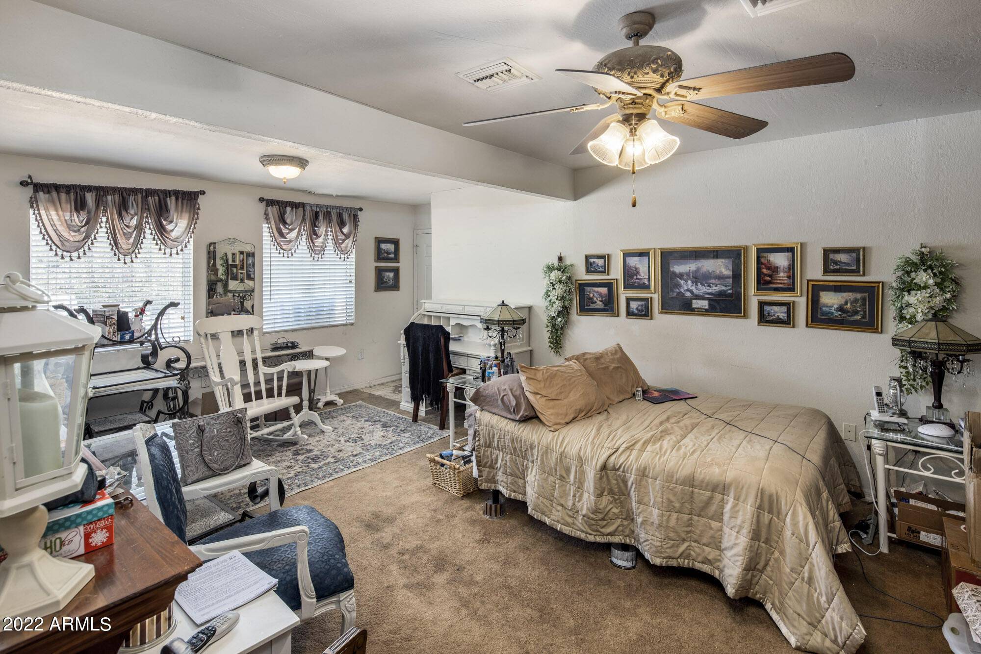 Phoenix, AZ 85040,5826 S 3RD Street