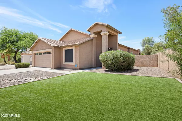 450 W HALF MOON Way, Chandler, AZ 85225