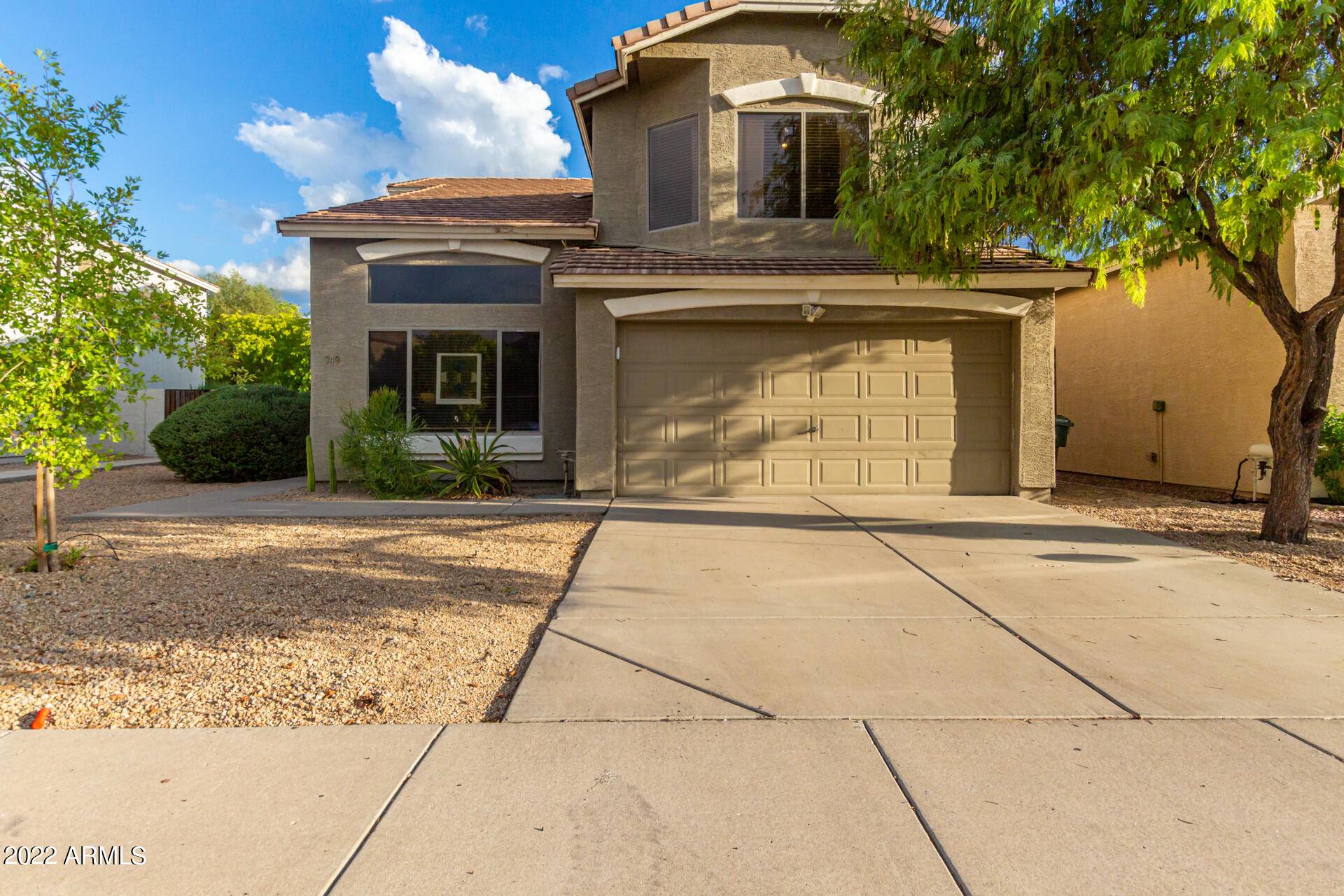749 E IRMA Lane, Phoenix, AZ 85024
