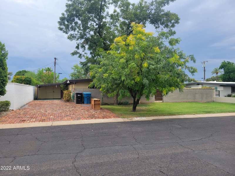 5815 N 10TH Place, Phoenix, AZ 85014