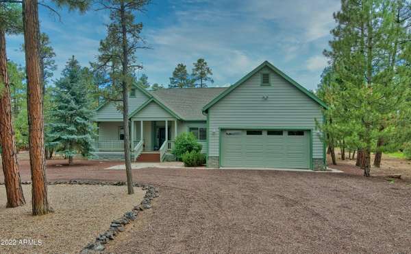 Show Low, AZ 85901,561 W SIERRA PINES Drive