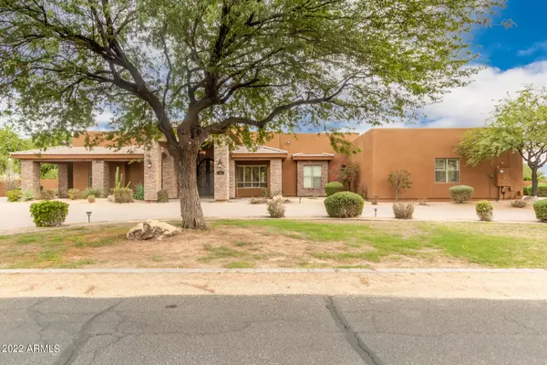 5105 W WINSTON Drive, Laveen, AZ 85339