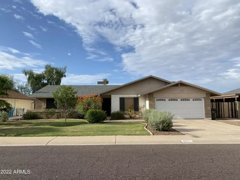 3923 W ANGELA Drive, Glendale, AZ 85308