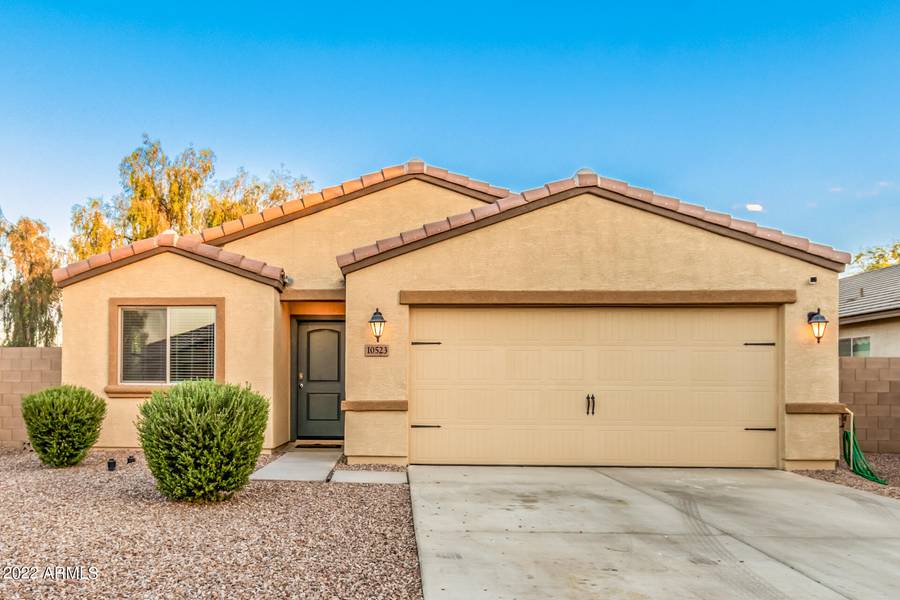 10523 E WALLFLOWER Lane, Florence, AZ 85132