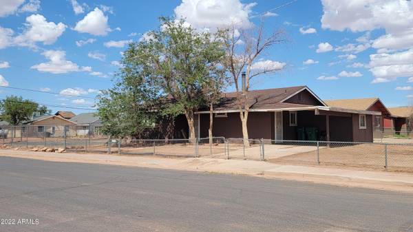 Winslow, AZ 86047,820 W Hillview Street