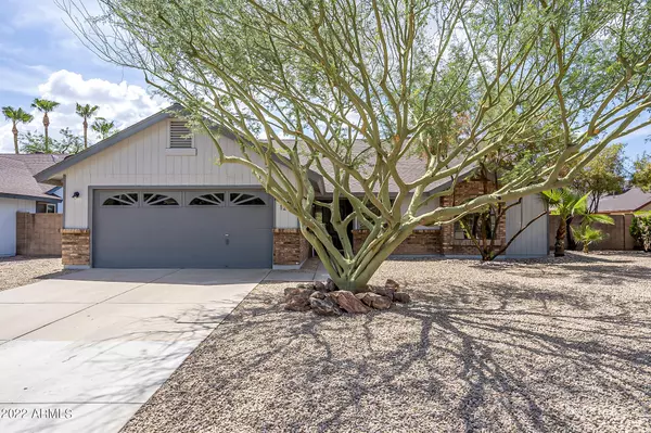 1226 N Lakeshore Drive, Chandler, AZ 85226