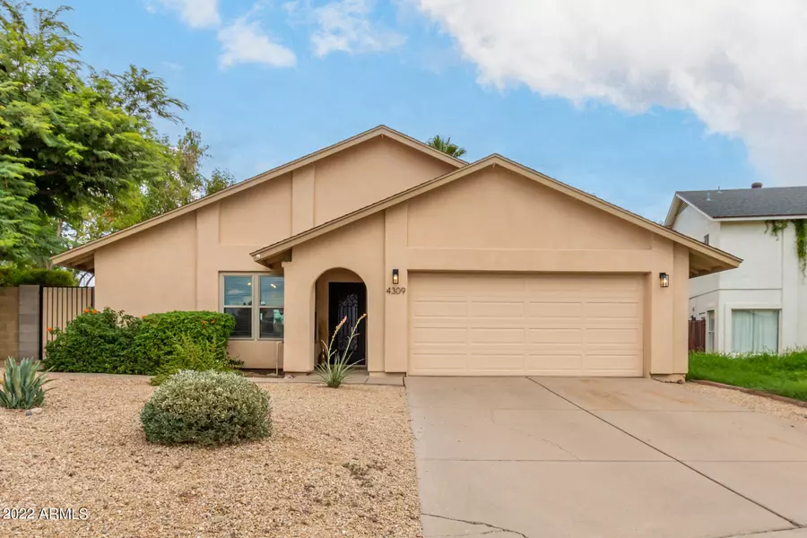 4309 W JULIE Drive, Glendale, AZ 85308