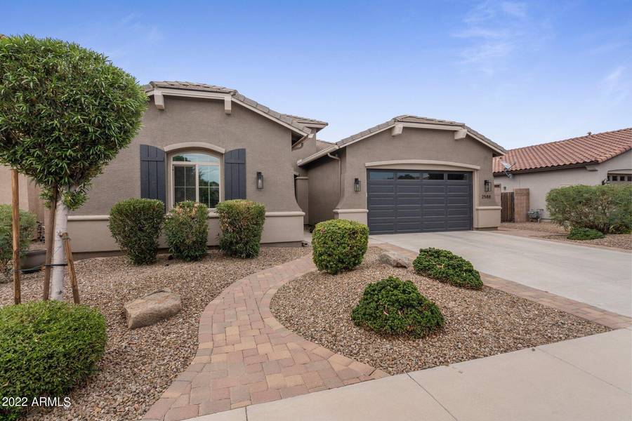 2588 E ORLEANS Drive, Gilbert, AZ 85298