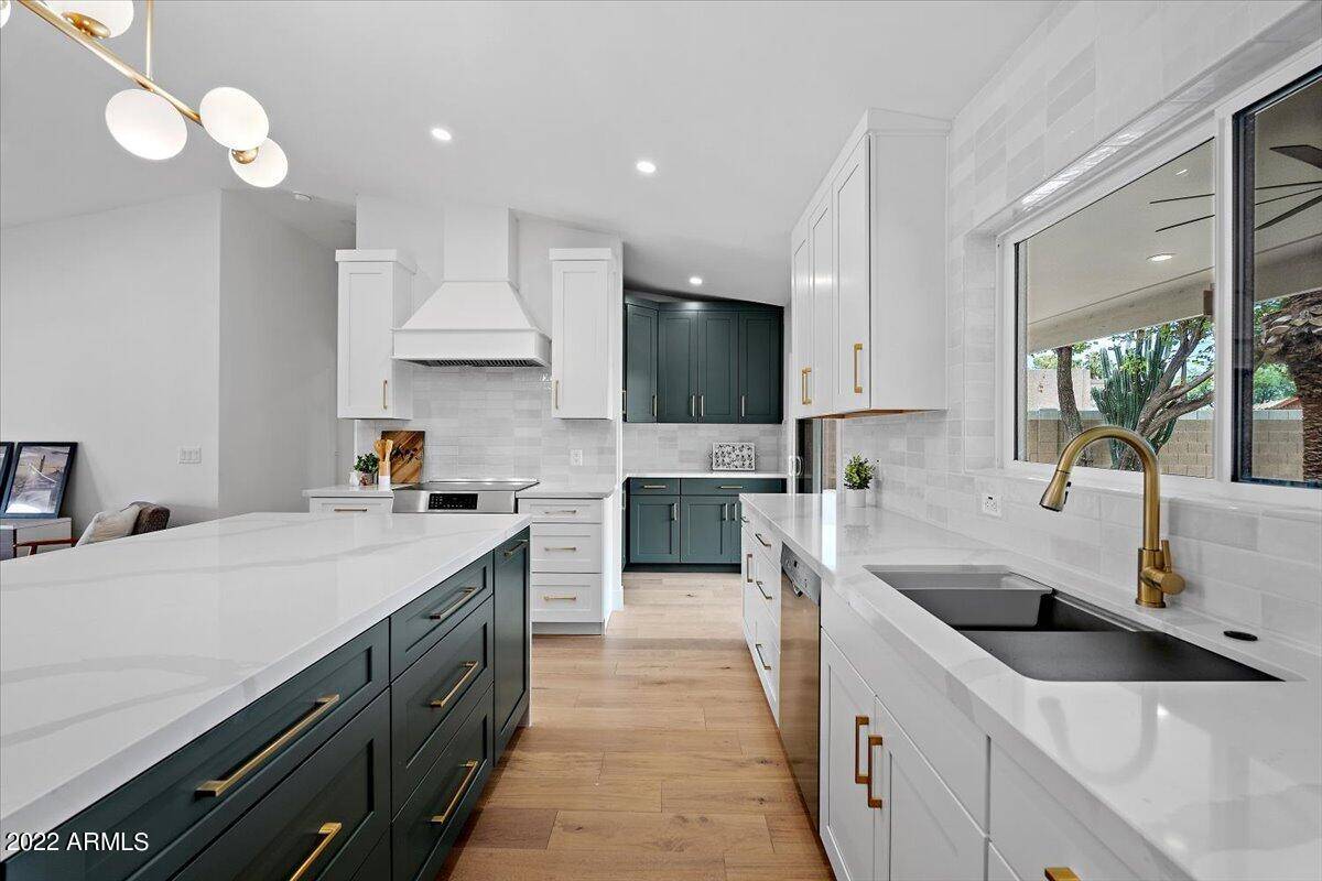 Scottsdale, AZ 85258,8607 E SAN DANIEL Drive
