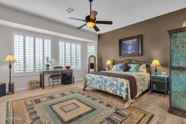 4220 E STRAWBERRY Drive, Gilbert, AZ 85298