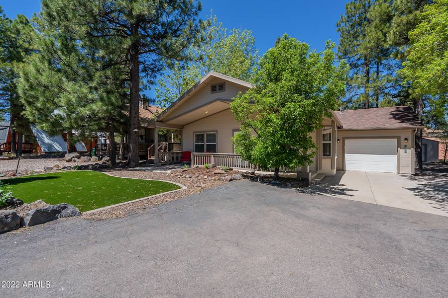 600 E REINDEER Drive, Munds Park, AZ 86017