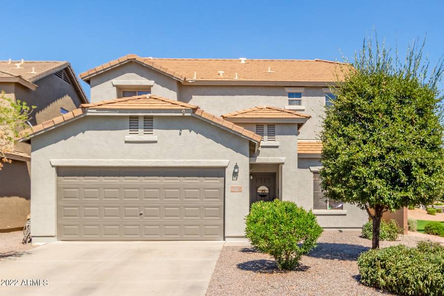 41471 N SALIX Drive, San Tan Valley, AZ 85140