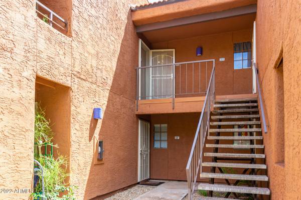 Phoenix, AZ 85032,4704 E PARADISE VILLAGE Parkway N #220