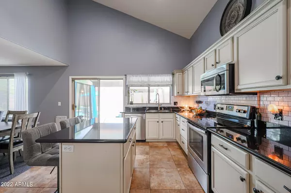 Gilbert, AZ 85296,886 E JASPER Drive