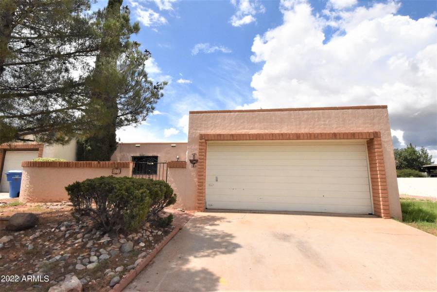 1033 CARMELITA Drive, Sierra Vista, AZ 85635