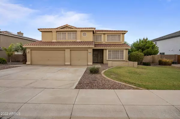 686 S CARDINAL Street, Gilbert, AZ 85296