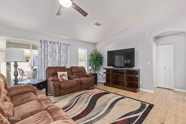 Mesa, AZ 85215,5736 E LAWNDALE Street