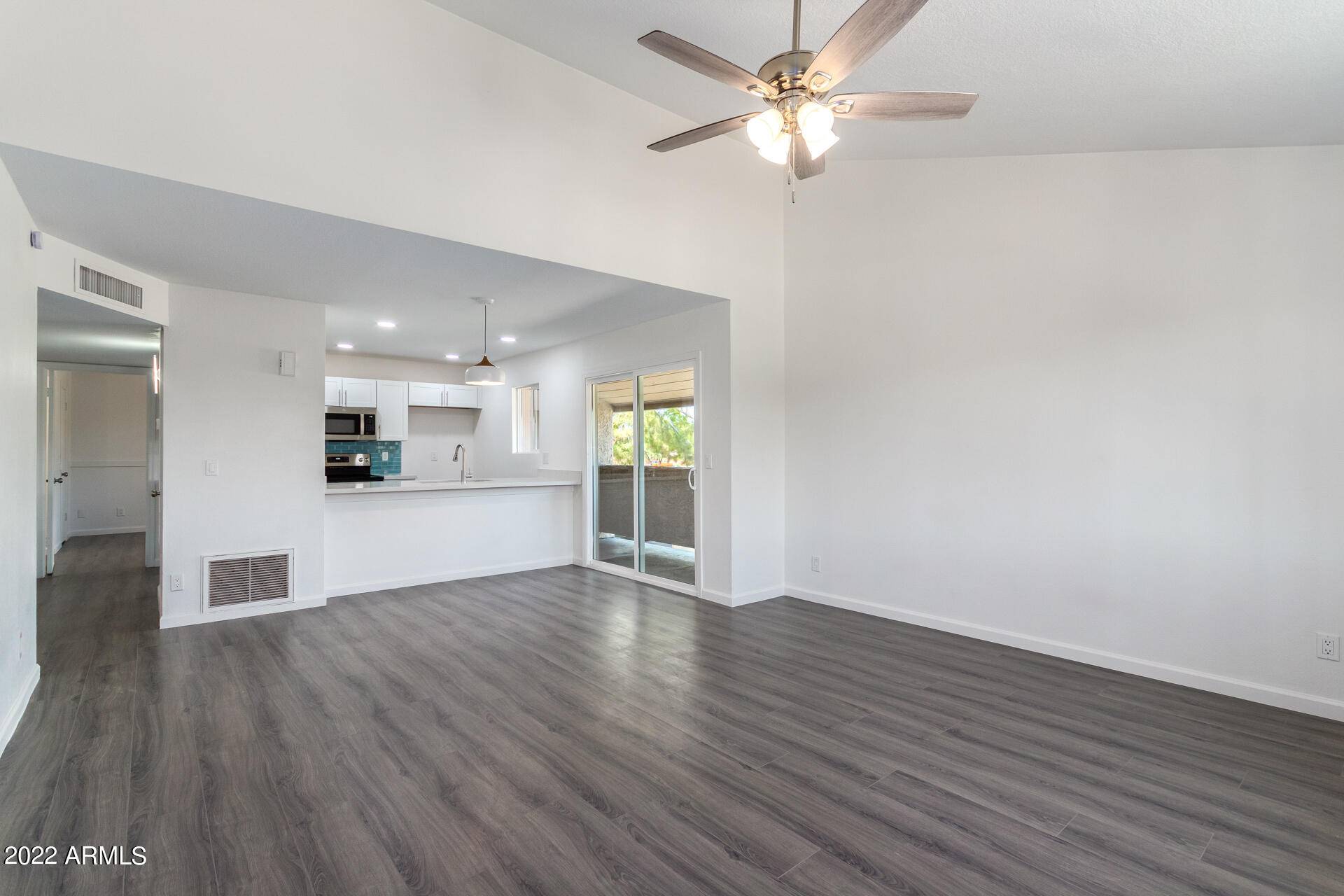 623 W GUADALUPE Road #281, Mesa, AZ 85210
