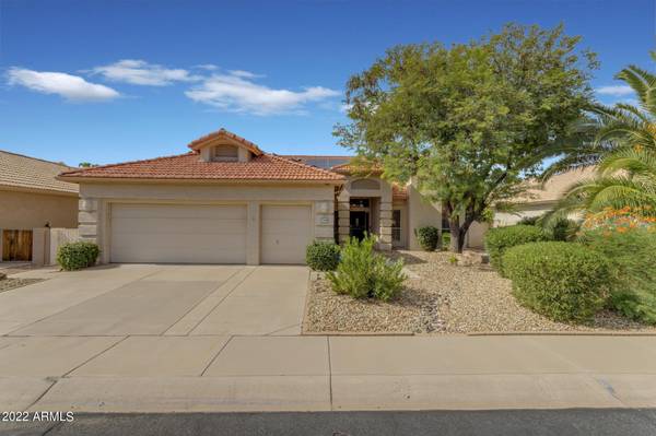 390 W CHERRYWOOD Drive, Sun Lakes, AZ 85248