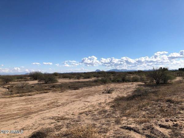 Eloy, AZ 85131,29490 S OVERFIELD Road #-