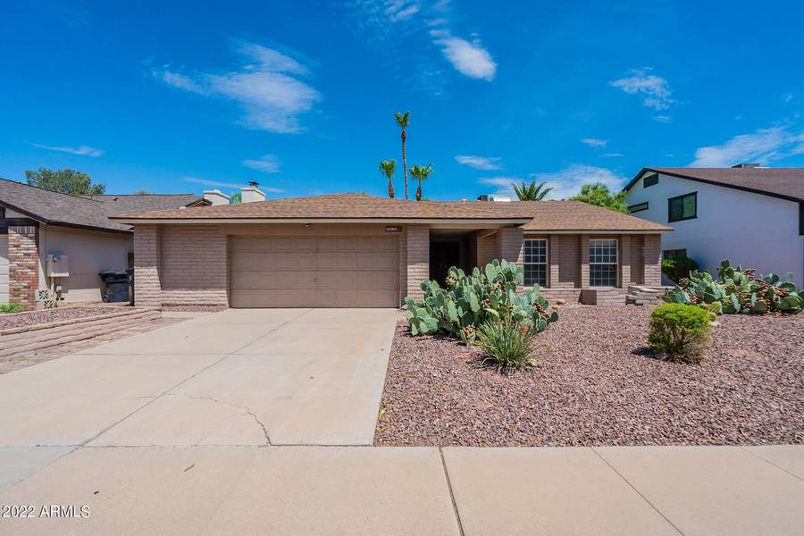 948 W OSAGE Avenue, Mesa, AZ 85210