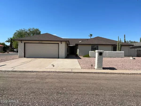 9621 E Calgary Avenue, Sun Lakes, AZ 85248