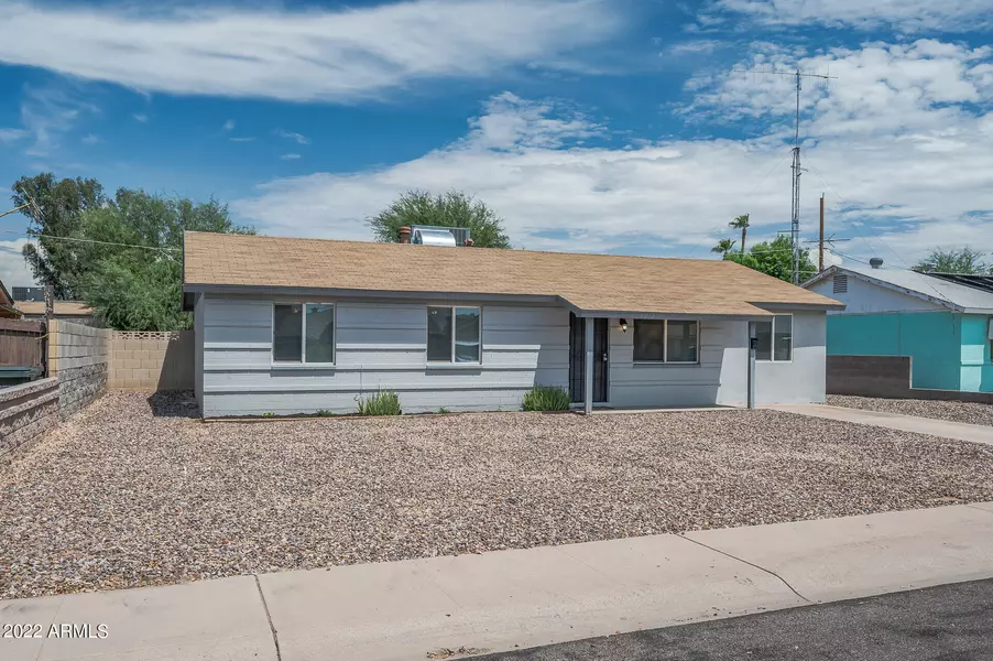 8224 W CHEERY LYNN Road, Phoenix, AZ 85033