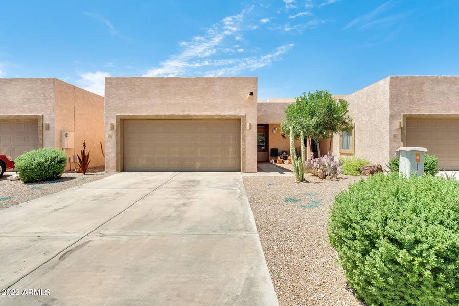 876 S LAWTHER Drive, Apache Junction, AZ 85120