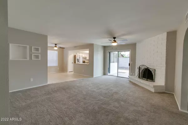 Chandler, AZ 85224,1702 W SUMMIT Place